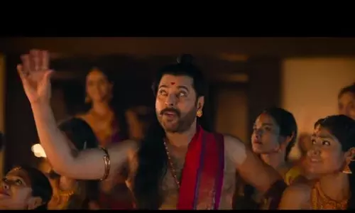 ലാസ്യഭാവത്തില് മമ്മൂട്ടിയുടെ നൃത്തം; മാമാങ്കത്തിലെ പാട്ട് കാണാം