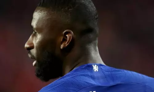 ‘വംശീയവാദികളേ, പോയി പ്രാഥമിക വിദ്യാഭ്യാസം നേടൂ...’