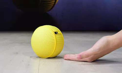 കണ്ടറിഞ്ഞ് ചെയ്ത് വീട്ടുകാരനാവാന് സാംസങിന്റെ ബാള് ഇ കണ്ടറിഞ്ഞ് ചെയ്ത് വീട്ടുകാരനാവാന് സാംസങിന്റെ ബാള് ഇ