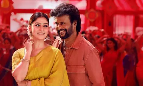 സ്റ്റൈല്‍ മന്നന്റെ ദര്‍ബാര്‍ തിയറ്ററുകളില്‍; ആവേശക്കൊടുമുടിയില്‍ ആരാധകര്‍