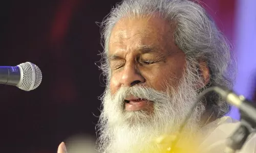 ജന്‍മദിനത്തില്‍ പതിവ് തെറ്റിക്കാതെ ഗാനഗന്ധര്‍വ്വന്‍; മൂകാംബിക ക്ഷേത്ര ദര്‍ശനം നടത്തി