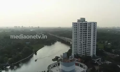 മരട് പഠിപ്പിക്കുന്നത്... മരട് പഠിപ്പിക്കുന്നത്...