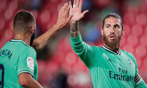 ലാലിഗ: ഗ്രാനഡയും കടന്ന് റയൽ കിരീടത്തിനരികിൽ