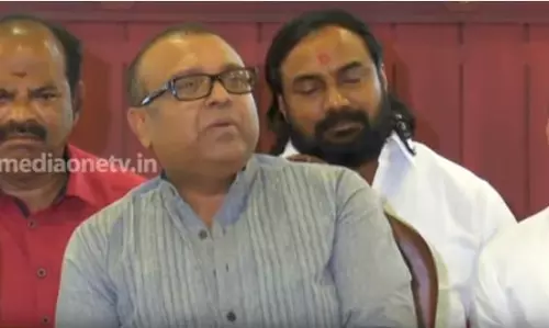 സെന്‍കുമാര്‍ വെള്ളാപ്പള്ളി കുടുംബത്തിനെതിരെ പത്രസമ്മേളനം വിളിക്കുമോ?  