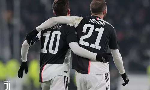 ഡിബാല ഹിഗ്വയിന് ഡിബാല ഹിഗ്വയിന് ഡിബാല ഹിഗ്വയിന്... ഗോള് ഡിബാല ഹിഗ്വയിന് ഡിബാല ഹിഗ്വയിന് ഡിബാല ഹിഗ്വയിന്... ഗോള്