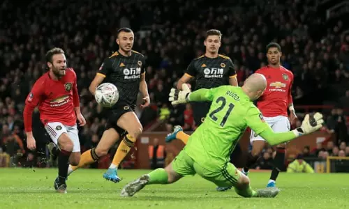 എഫ്.എ കപ്പ്; വോള്വ്സിനെ തോല്പിച്ച് മാഞ്ചസ്റ്റര് യുണൈറ്റഡ് നാലാം റൗണ്ടില് എഫ്.എ കപ്പ്; വോള്വ്സിനെ തോല്പിച്ച് മാഞ്ചസ്റ്റര് യുണൈറ്റഡ് നാലാം റൗണ്ടില്