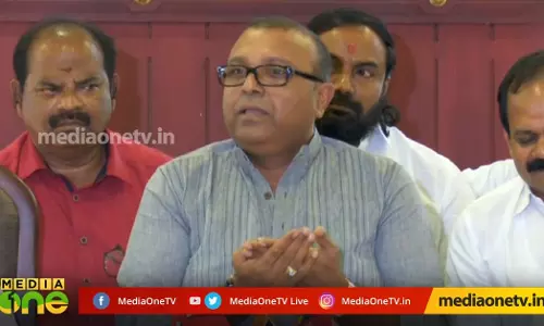 കണക്കൊക്കെ ക്ലിയര്‍ ആണ്, രണ്ട് ഭാഗത്തും കാശാണല്ലോ...