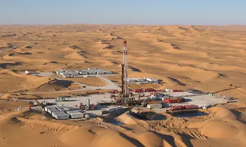 ഷാർജ മേഖലയിൽ വൻതോതിൽ പ്രകൃതിവാതക ശേഖരം കണ്ടെത്തി ഷാർജ മേഖലയിൽ വൻതോതിൽ പ്രകൃതിവാതക ശേഖരം കണ്ടെത്തി