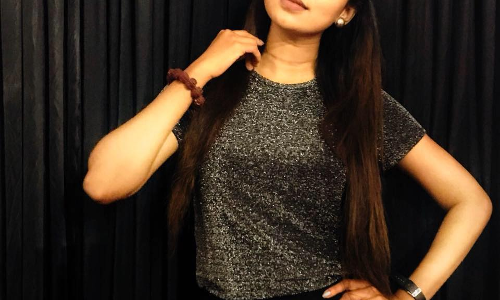 സിനിമാ വിശേഷങ്ങളും ആകാശ വിശേഷങ്ങളുമായി എം80 മൂസയുടെ മകള്‍