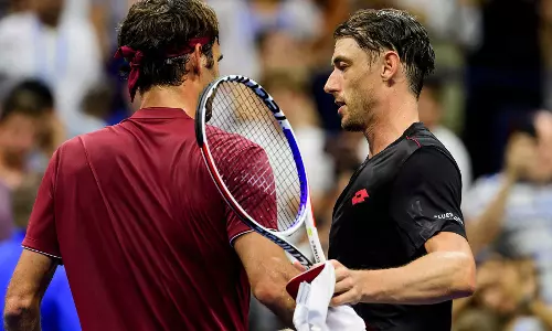 മില്‍മാന്റെ കുതന്ത്രത്തേയും അതിജീവിച്ച് ഫെഡറര്‍