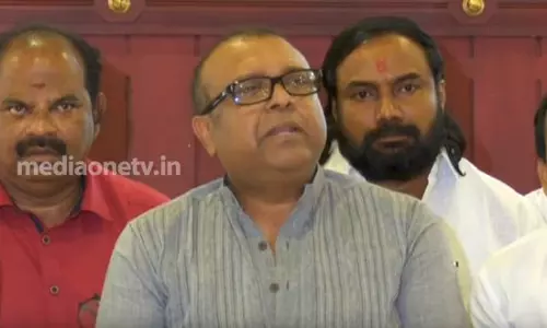 ഒരു രാഷ്ട്രീയ പാര്ട്ടിയുടെ യഥാര്ഥ ഉടമ ആരാണ്? ഒരു രാഷ്ട്രീയ പാര്ട്ടിയുടെ യഥാര്ഥ ഉടമ ആരാണ്?