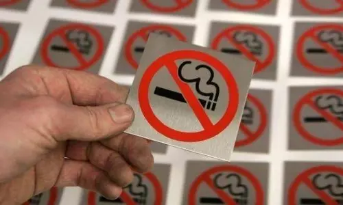 അമ്പത് പാക്കറ്റ് സിഗരറ്റ് വരെ വ്യക്തികള്ക്ക് കൊണ്ടു വരാം; പുതിയ ഇളവുമായി സൗദി കസ്റ്റംസ് അമ്പത് പാക്കറ്റ് സിഗരറ്റ് വരെ വ്യക്തികള്ക്ക് കൊണ്ടു വരാം; പുതിയ ഇളവുമായി സൗദി കസ്റ്റംസ്