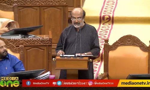 സാഹിത്യവും കവിതയും തോമസ് ഐസകിന്റെ ബജറ്റും 