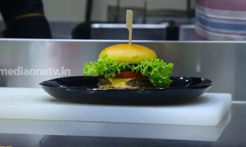 ടീ ടൈമിലെ മുന്നൂറോളം കൊതിയൂറുന്ന സ്നാക്സുകള് | Treat ടീ ടൈമിലെ മുന്നൂറോളം കൊതിയൂറുന്ന സ്നാക്സുകള് | Treat