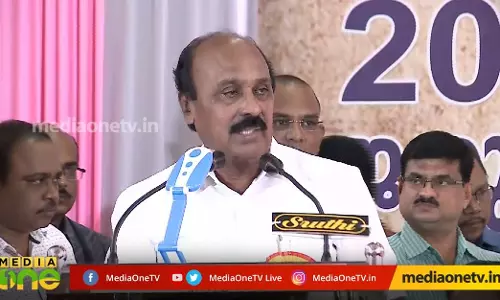 സി അച്യുതമേനോന്റെ പേര് പിണറായി പരാമര്ശിച്ചില്ലെന്ന് പറഞ്ഞാണ് CPIക്കാര് കരയുന്നത് സി അച്യുതമേനോന്റെ പേര് പിണറായി പരാമര്ശിച്ചില്ലെന്ന് പറഞ്ഞാണ് CPIക്കാര് കരയുന്നത്