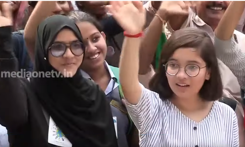 കാലാവസ്ഥ വ്യതിയാനത്തിനെതിരെ വലയം തീര്‍ത്ത് വിദ്യാര്‍ഥികള്‍