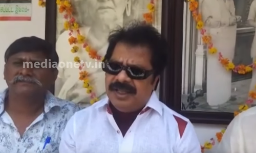 വടവന്നൂരിലെ എം.ജി.ആർ സ്മാരകം നടന്‍ പാണ്ഡ്യരാജ്  സന്ദർശിച്ചു 