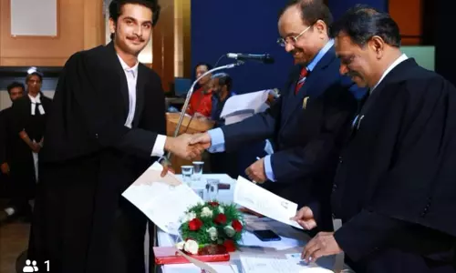 രക്ഷാധികാരി ബൈജുവിലെ ആ ക്രിക്കറ്റ് താരം ഇനി വക്കീല്‍