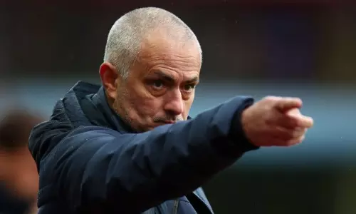 സിറ്റിയെ വിലക്കിയാല്‍ എന്റെ യുണൈറ്റഡിന് കിരീടം കിട്ടണ്ടേയെന്ന് മൗറീന്യോ