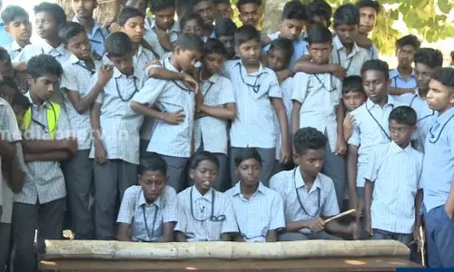 മുളന്തണ്ടില്‍ സംഗീത വിസ്മയം തീര്‍ക്കുന്ന കുട്ടികള്‍  