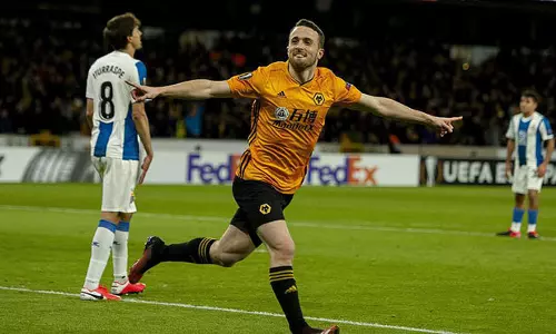 യൂറോപ്പ ലീഗ്: വോള്വ്സിനും റേഞ്ചേഴ്സിനും ഗംഭീരജയം, യുണൈറ്റഡ് സമനിലയുമായി രക്ഷപ്പെട്ടു യൂറോപ്പ ലീഗ്: വോള്വ്സിനും റേഞ്ചേഴ്സിനും ഗംഭീരജയം, യുണൈറ്റഡ് സമനിലയുമായി രക്ഷപ്പെട്ടു