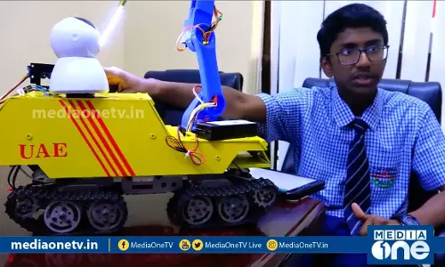 യാസീന്റെ റോബോട്ടുകള്‍ വെറും കുഞ്ഞപ്പനല്ല 