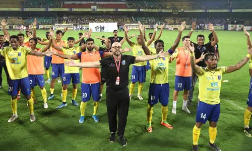 പ്രതീക്ഷയുടെ ഭാരമില്ലാതെ ബ്ലാസ്റ്റേഴ്സ് അവസാന മത്സരത്തിനിറങ്ങുന്നു പ്രതീക്ഷയുടെ ഭാരമില്ലാതെ ബ്ലാസ്റ്റേഴ്സ് അവസാന മത്സരത്തിനിറങ്ങുന്നു