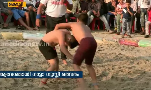 കുട്ടി ഫയൽവാന്മാര്‍ മല്ലടിച്ച ഗാട്ട ഗുസ്തി മത്സരം