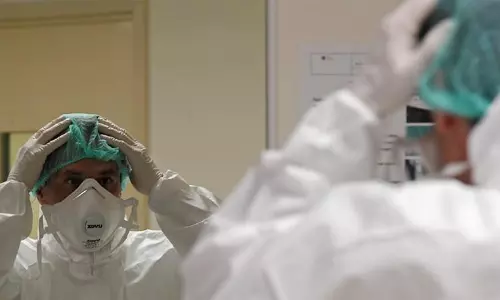 കോവിഡ് ബാധിച്ച് ഇറ്റലിയില്‍ ജീവന്‍ നഷ്ടമായത് നൂറ് ഡോക്ടര്‍മാര്‍ക്ക്