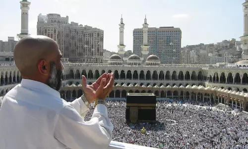 കോവിഡ് 19; സൗദിയില്‍ ഇരു ഹറമുകളിലും കൂടുതല്‍ നിയന്ത്രണങ്ങള്‍ ഏര്‍പ്പെടുത്തി