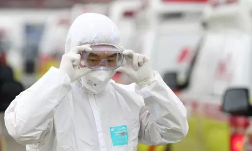 വീണ്ടും കോവിഡ് 19; യു എ ഇ സ്കൂളുകൾ അടക്കുന്നു