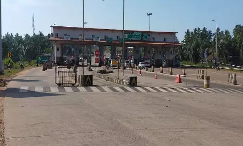 കോവിഡ് സർട്ടിഫിക്കറ്റ് ഇല്ലാത്തവരെ അതിർത്തി കടത്തിവിടില്ലെന്ന ഉത്തരവിൽ ഇളവ് നൽകാൻ കര്‍ണാടക