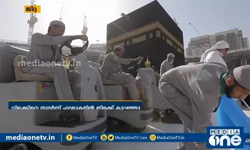 കോവിഡ് 19; മക്ക ചെക്ക് പോയിന്റുകളില്‍ പരിശോധന ശക്തം, ഉംറ തീർത്ഥാടകരെ തിരിച്ചയക്കുന്നു