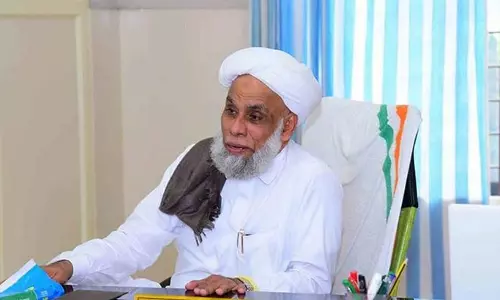 ജുമുഅ അനുവദിക്കണം; സെക്രട്ടേറിയറ്റിന് മുന്നില്‍ പ്രതിഷേധം പ്രഖ്യാപിച്ച് സമസ്ത