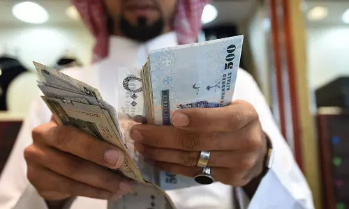 സൗദിയിലെ VAT കുറക്കുന്ന കാര്യം: സാമ്പത്തിക അവലോകനത്തിന് ശേഷമെന്ന് വാണിജ്യ മന്ത്രി