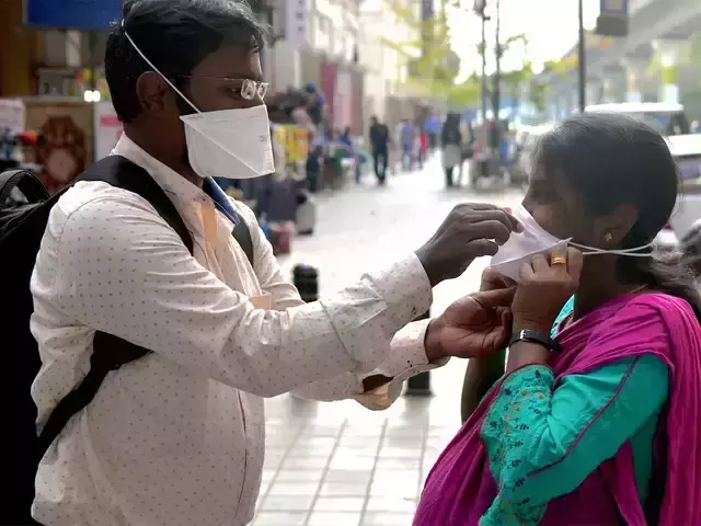 കൊറോണ പകരുന്നതെങ്ങനെ? ലക്ഷണങ്ങള്‍ എന്തെല്ലാം?