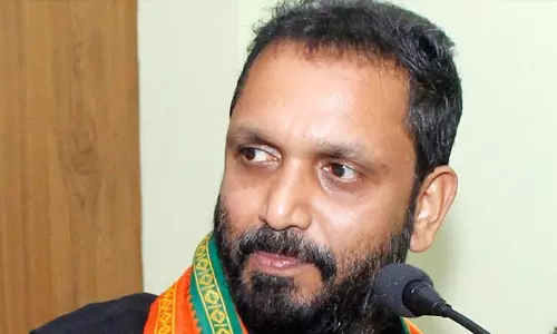 മനഃസാക്ഷിയുണ്ടെങ്കിൽ പിണറായി പത്തു രൂപ കുറയ്ക്കണം; ഇന്ധനവിലയിൽ സംസ്ഥാന സർക്കാറിനെതിരെ കെ സുരേന്ദ്രൻ മനഃസാക്ഷിയുണ്ടെങ്കിൽ പിണറായി പത്തു രൂപ കുറയ്ക്കണം; ഇന്ധനവിലയിൽ സംസ്ഥാന സർക്കാറിനെതിരെ കെ സുരേന്ദ്രൻ