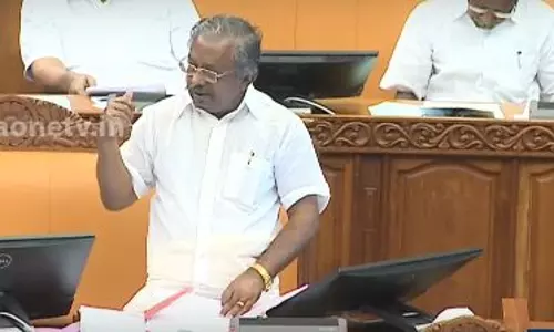 എം.എല്‍.എ ഹോസ്റ്റലിന് മുന്നിലെ ആ സംഭവം സഭയില്‍ ചര്‍ച്ചയായപ്പോള്‍ | Polimix