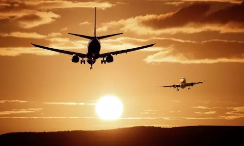 സൗദിയിലേക്ക് തിരിച്ച് വരാനുള്ള സമയം അവസാനിക്കാനിരിക്കെ വിവിധ വിമാന കമ്പനികൾ പ്രത്യേക സര്വ്വീസുകൾ പ്രഖ്യാപിച്ചു സൗദിയിലേക്ക് തിരിച്ച് വരാനുള്ള സമയം അവസാനിക്കാനിരിക്കെ വിവിധ വിമാന കമ്പനികൾ പ്രത്യേക സര്വ്വീസുകൾ പ്രഖ്യാപിച്ചു