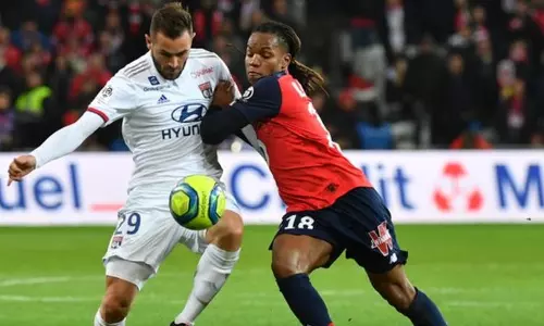 ജര്മ്മനിയും ഫ്രാന്സും ഫുട്ബോള് മത്സരങ്ങള് നിര്ത്തിവെച്ചു ജര്മ്മനിയും ഫ്രാന്സും ഫുട്ബോള് മത്സരങ്ങള് നിര്ത്തിവെച്ചു