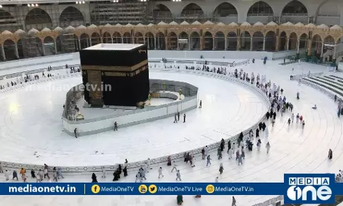 രോഗത്തിന് മുന്നില്‍ മാറുന്ന ലോകം 