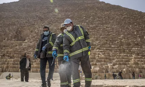 കോവിഡ് 19; ഈജിപ്തിലെ പിരമിഡുകളും അണുവിമുക്തമാക്കുന്നു