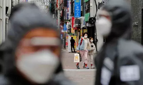 ജനജീവിതം സ്തംഭിച്ചില്ല... പിന്നെങ്ങനെ ദക്ഷിണകൊറിയ കൊറോണയെ തോല്‍പിച്ചു