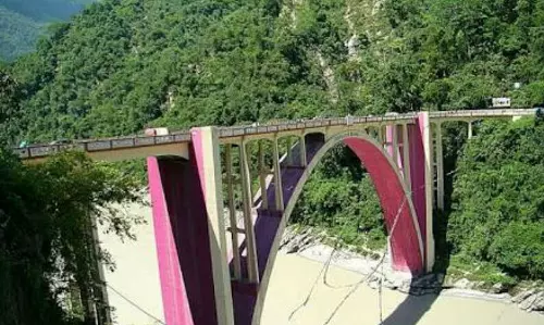 സിലിഗുരി - നോര്‍ത്ത് ഈസ്റ്റിലേക്കുള്ള പ്രവേശന കവാടം