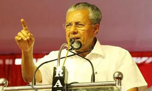 കേരളത്തിന്റെ വികസനം ചർച്ച ചെയ്യാൻ പ്രതിപക്ഷത്തിന് ഭയമെന്ന് മുഖ്യമന്ത്രി