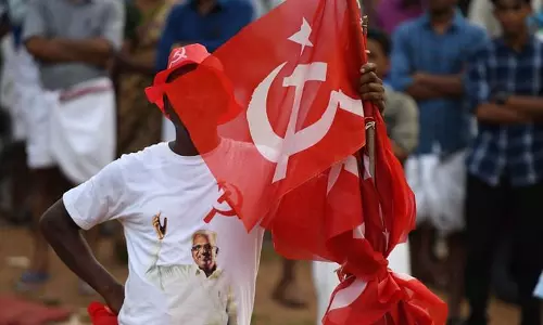 സര്വേകളില് പ്രവര്ത്തകര് ഭ്രമിക്കരുതെന്ന് സിപിഎം സര്വേകളില് പ്രവര്ത്തകര് ഭ്രമിക്കരുതെന്ന് സിപിഎം