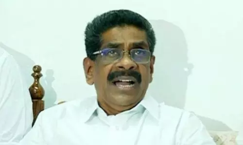 തെരഞ്ഞെടുപ്പിന് മുമ്പ് പൊട്ടിക്കാന്‍ യുഡിഎഫിന്‍റെ കയ്യില്‍ ബോംബില്ല- മുല്ലപ്പള്ളി രാമചന്ദ്രന്‍