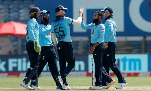 വിക്കറ്റ് നഷ്ടമില്ലാതെ നൂറ് കടന്നു, പിന്നാലെ നാല് വിക്കറ്റുകള്‍ പിഴുത് ഇംഗ്ലണ്ട്; ഇന്ത്യ പരുങ്ങലില്‍