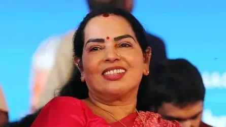 കോടിയേരിയുടെ ഭാര്യ ഉപയോഗിക്കുന്നത് സ്വന്തമായി വാങ്ങിയ ഐഫോണെന്ന് ക്രൈംബ്രാഞ്ച്