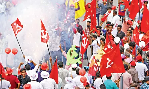 ഭരണത്തുടർച്ച പിന്നോക്ക - ന്യൂനപക്ഷ തകർച്ചക്ക് കാരണമാകുമെന്ന് മെക്ക ഭരണത്തുടർച്ച പിന്നോക്ക - ന്യൂനപക്ഷ തകർച്ചക്ക് കാരണമാകുമെന്ന് മെക്ക